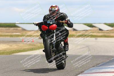media/Apr-26-2024-TrackDaz (Fri) [[c4b677d280]]/B Group/120pm (Wheelie Bump)/